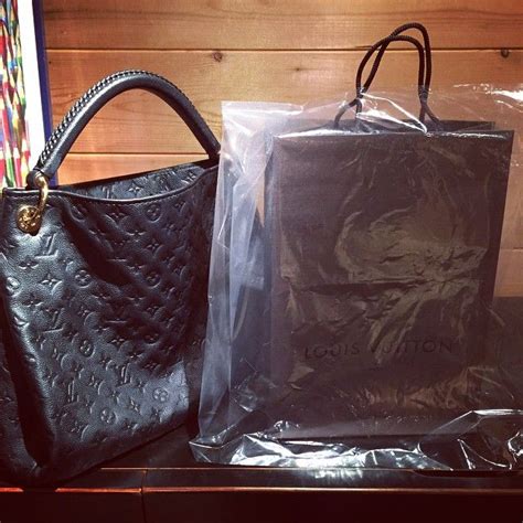 louis vuitton noir bag|Louis Vuitton bags black friday.